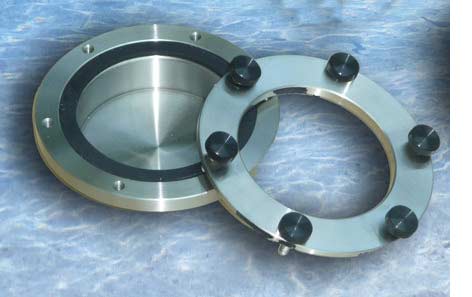 Sample holder for vapour permeability testing